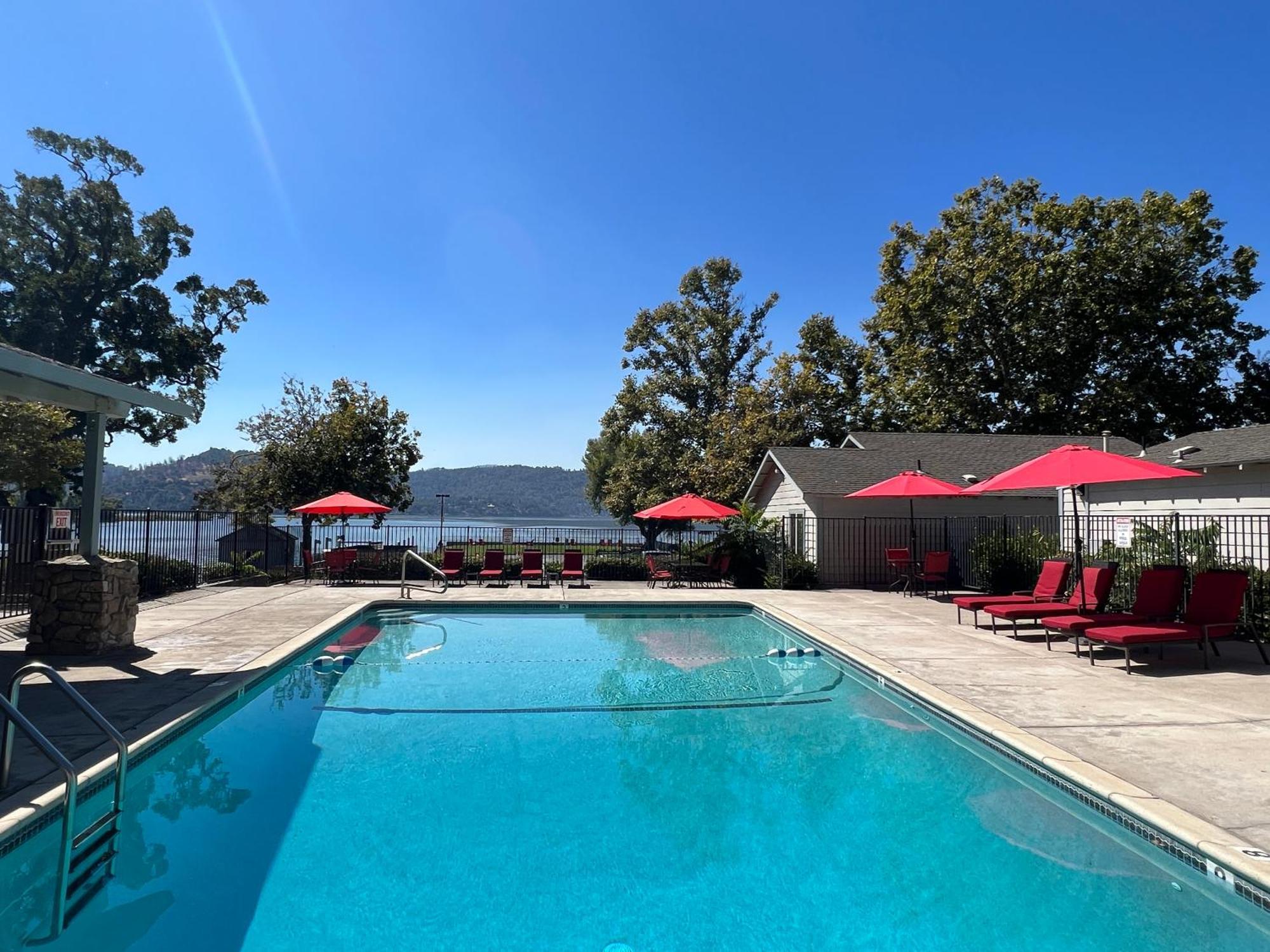 Clear Lake Cottages & Marina 클리어레이크 외부 사진