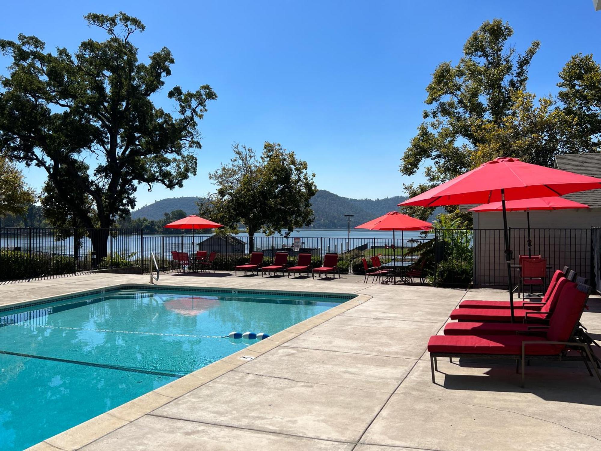 Clear Lake Cottages & Marina 클리어레이크 외부 사진