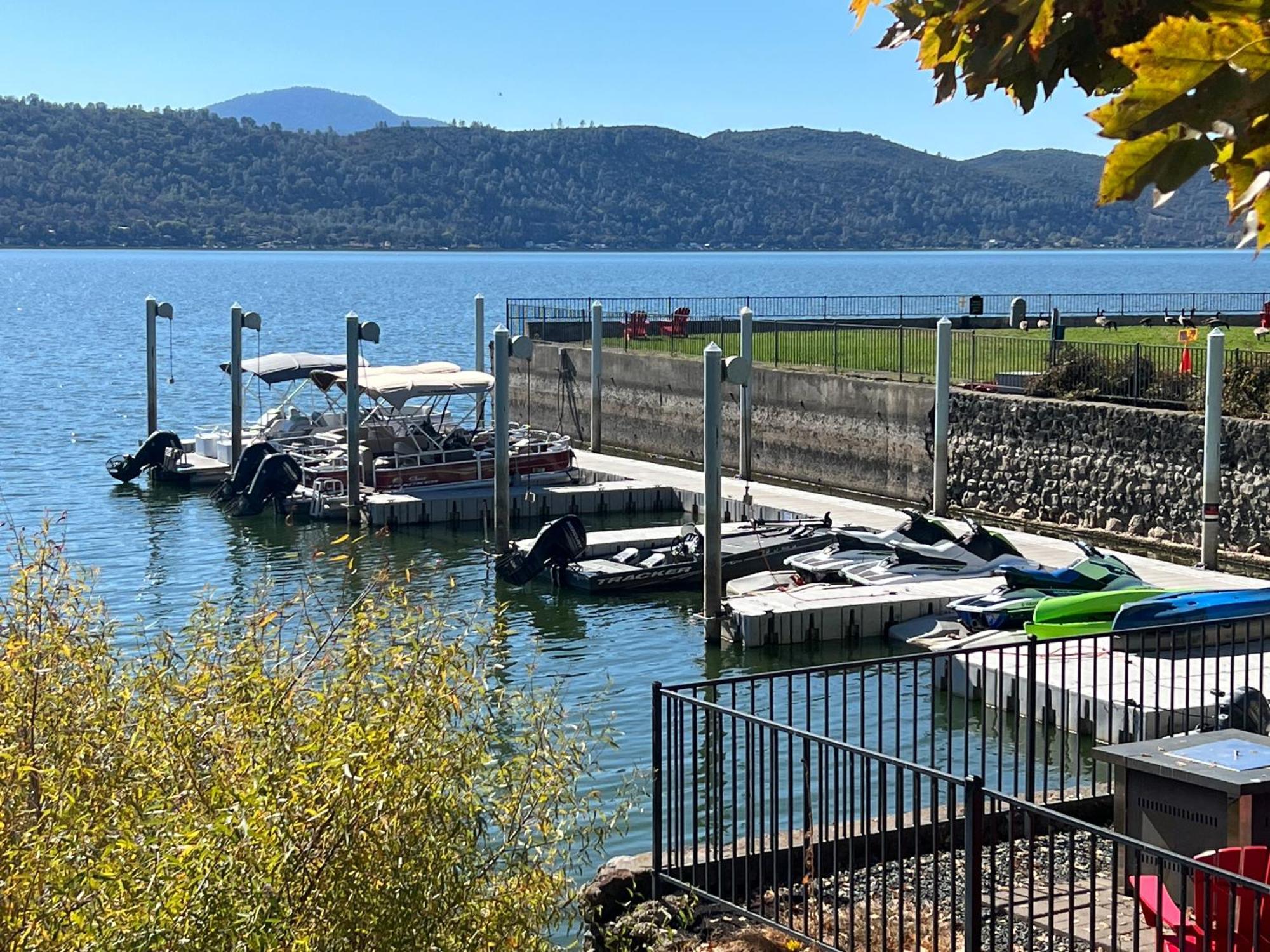 Clear Lake Cottages & Marina 클리어레이크 외부 사진