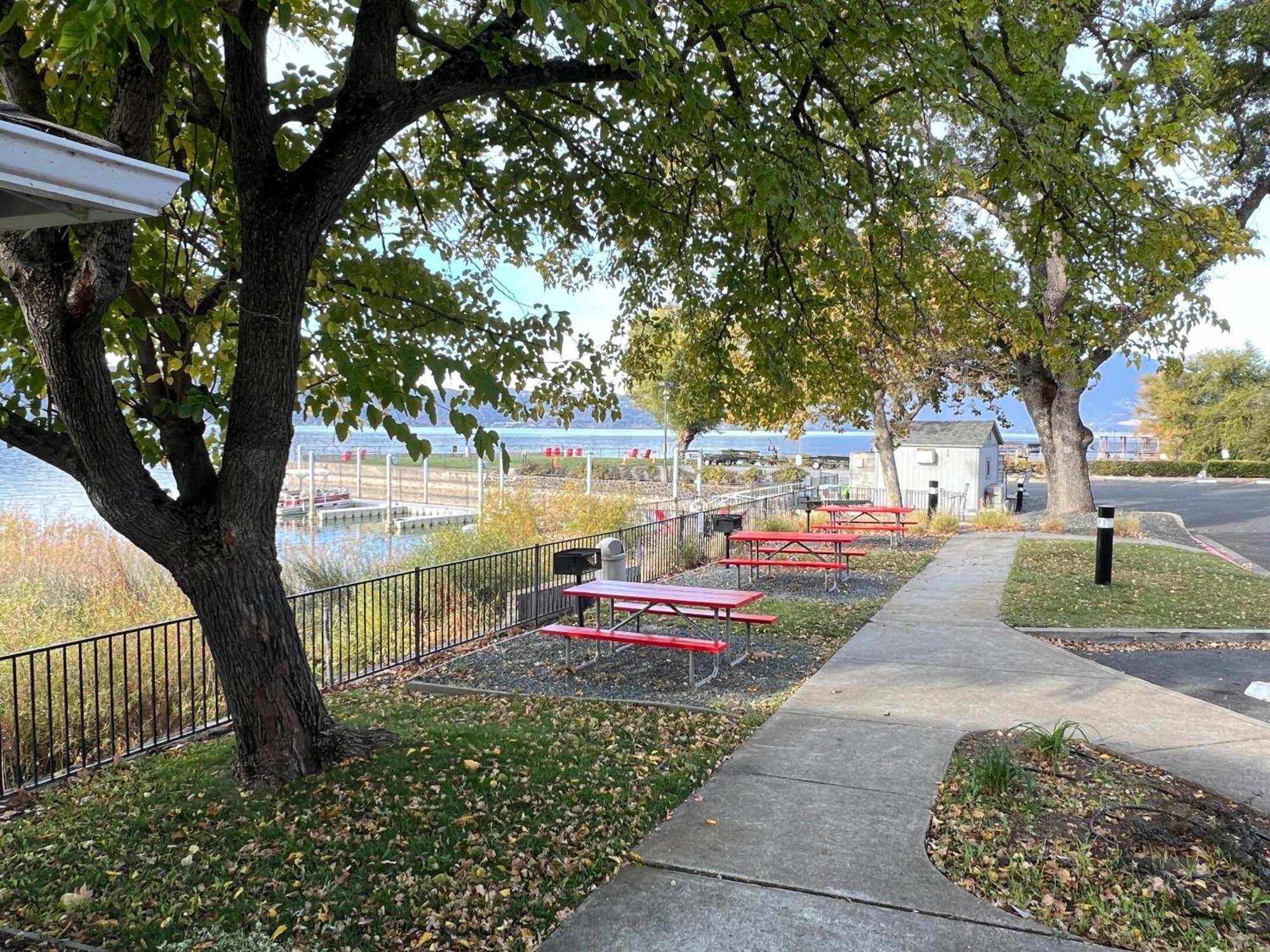 Clear Lake Cottages & Marina 클리어레이크 외부 사진